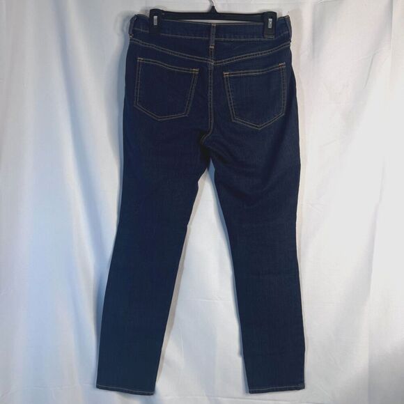 Old Navy "The Flirt" Dark Wash Non Destructed Skinny Jeans Size 6 Short - Picture 2 of 9